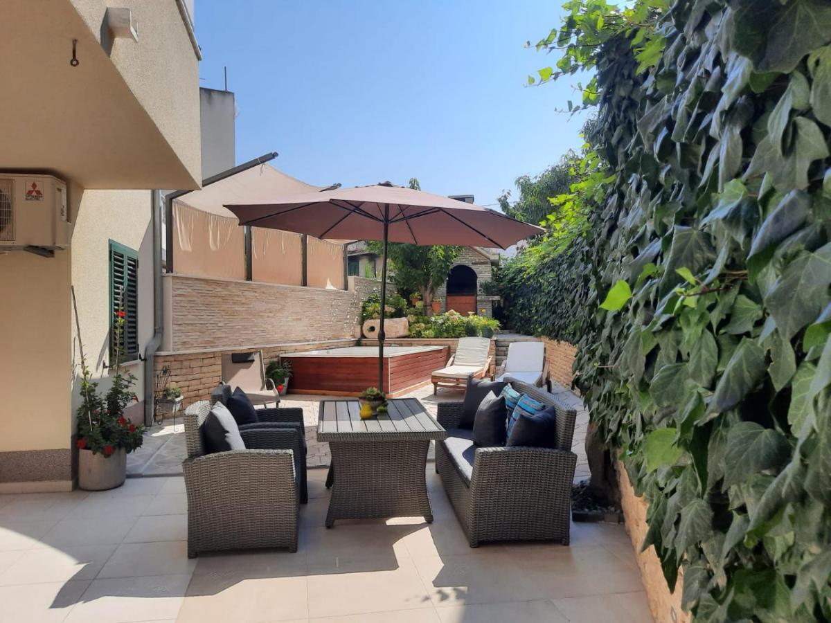 Apartments Vukovic Podstrana Exterior photo