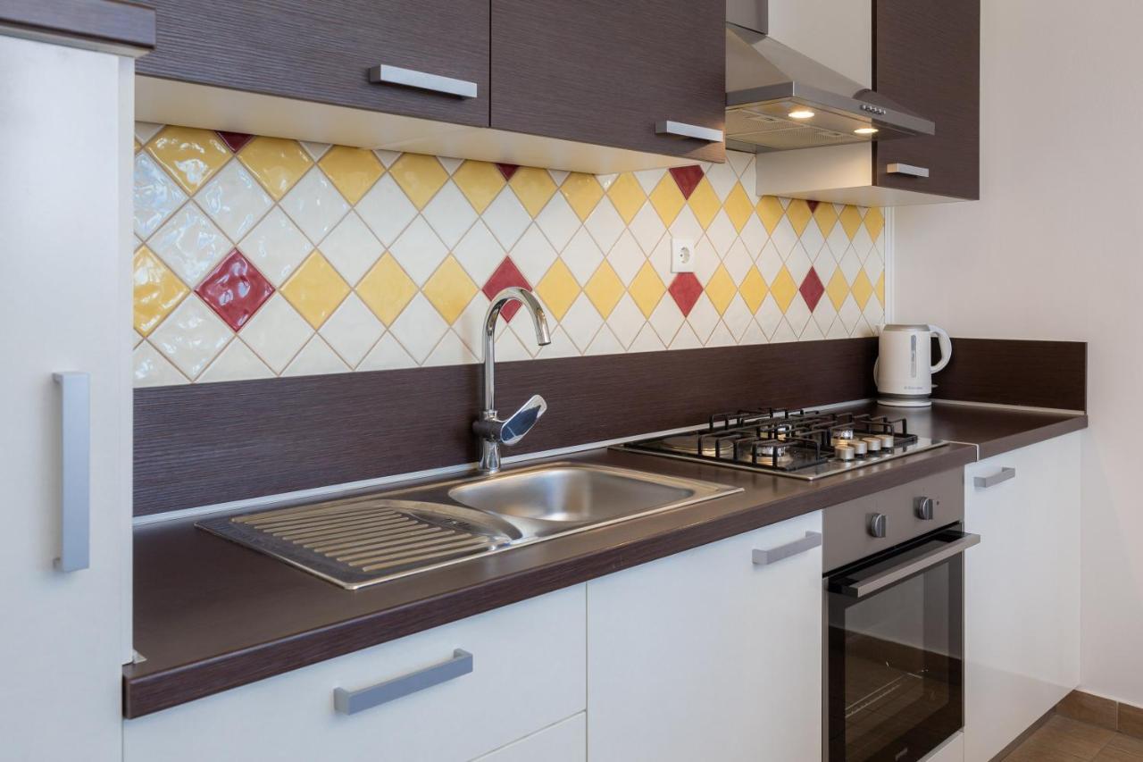 Apartments Vukovic Podstrana Exterior photo