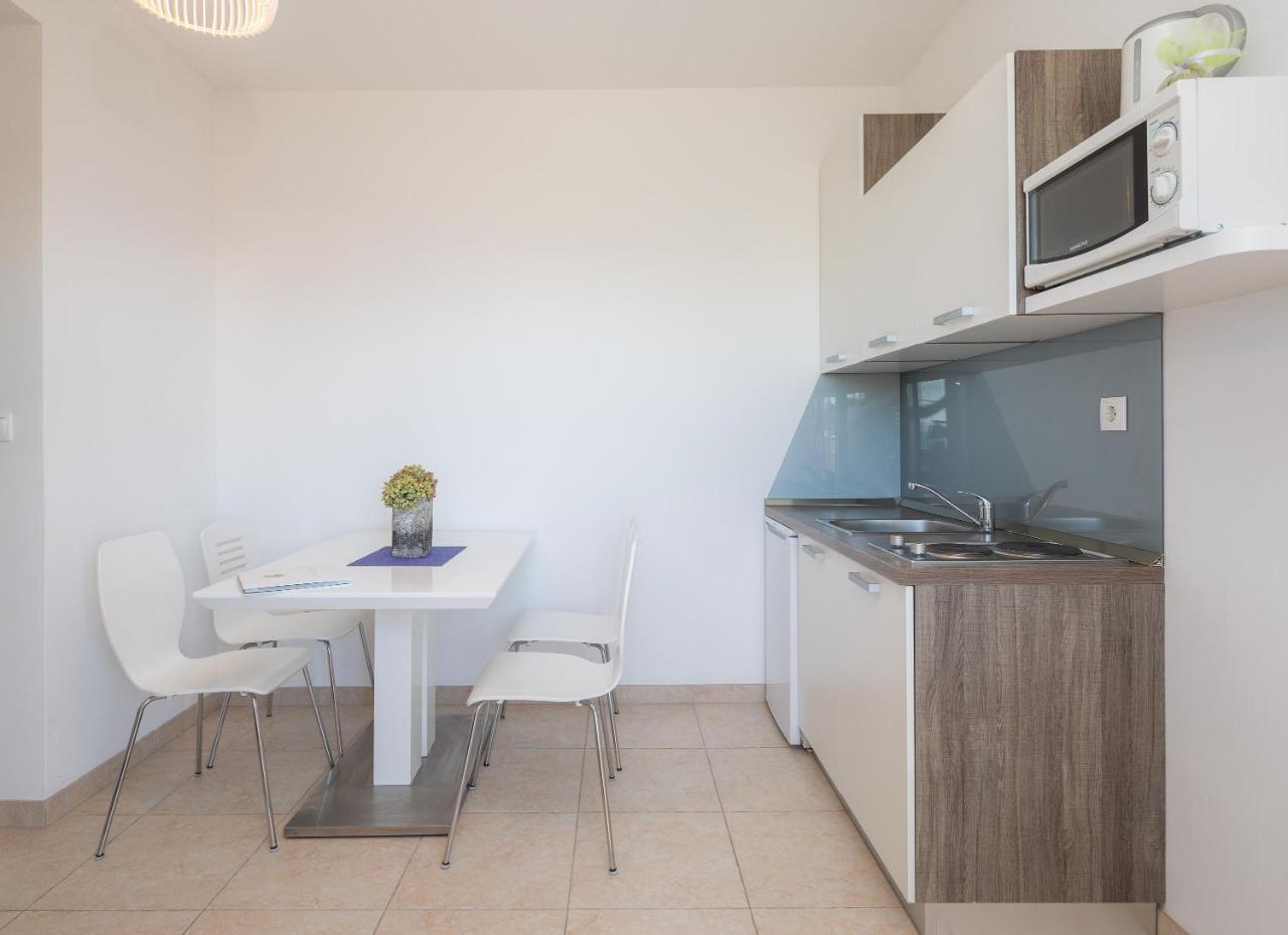 Apartments Vukovic Podstrana Exterior photo